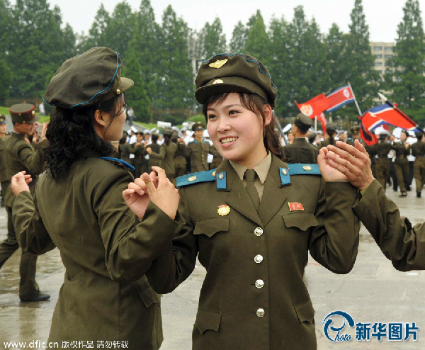 各国女兵图片，展现力量与荣耀，全球女兵风采，力量与荣耀的展现