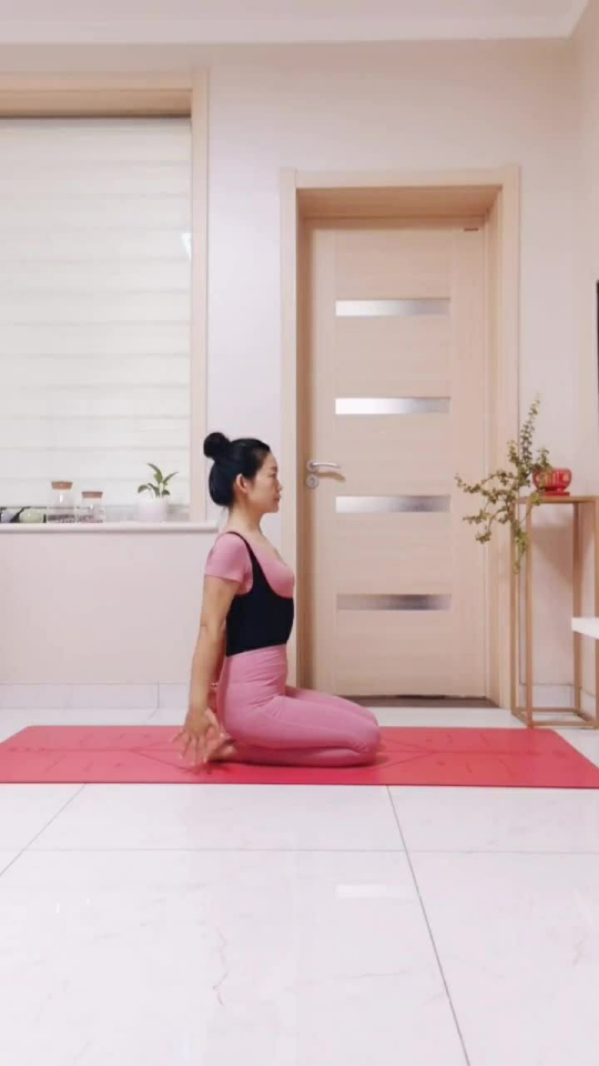 简易瑜伽，塑造健康生活的轻松之道，简易瑜伽，轻松塑造健康生活之道