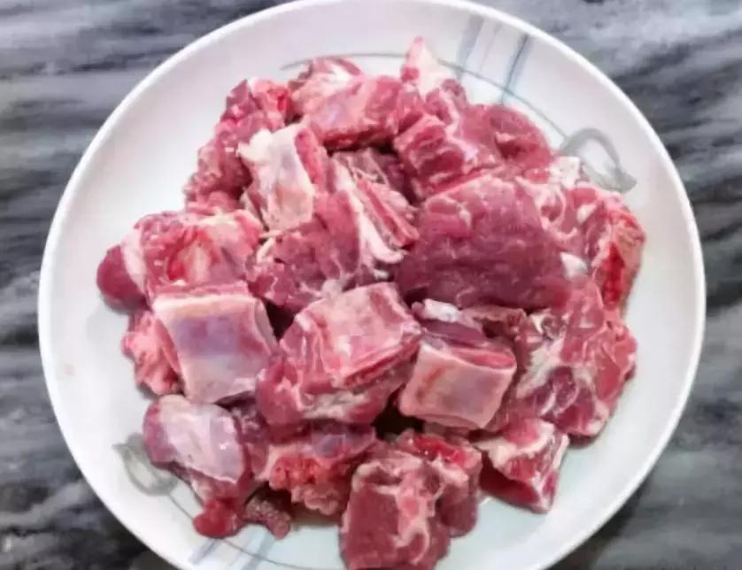 家常炖排骨的做法，一道美味佳肴的烹饪指南，家常炖排骨做法，美味佳肴的烹饪指南