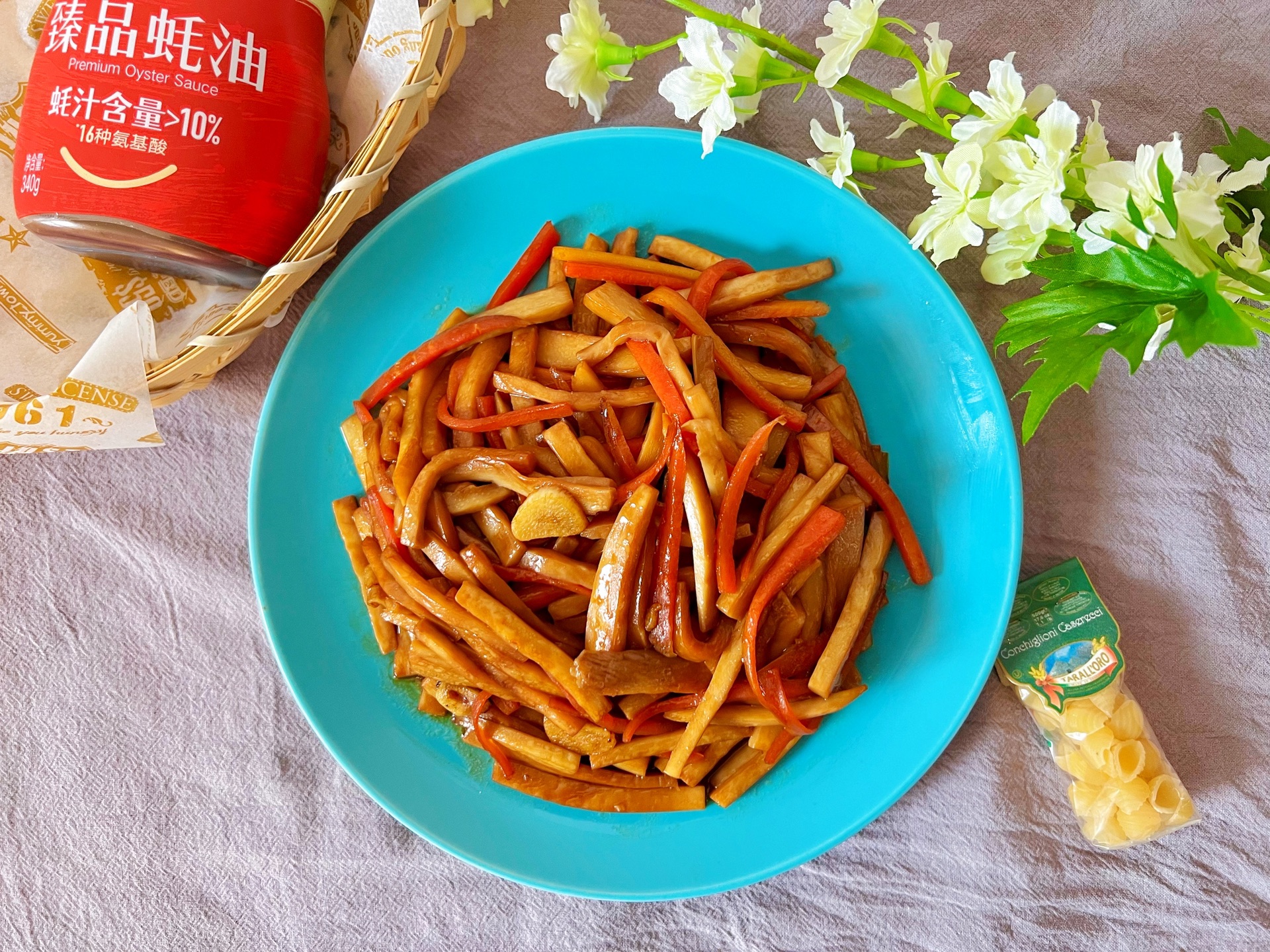 蚝油笋片杏鲍菇，一道美味佳肴的诞生，蚝油笋片杏鲍菇，美味佳肴的诞生之道
