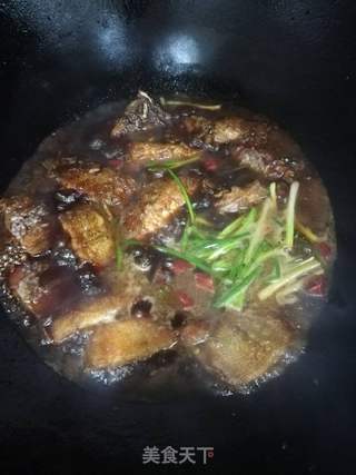 红烧鱼的做法详细步骤，红烧鱼详细烹饪步骤与技巧，美味红烧鱼制作指南