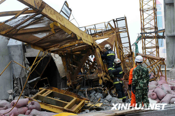 中铁建工青岛一项目发生坠落事故，深度分析与反思，中铁建工青岛项目坠落事故深度分析与反思