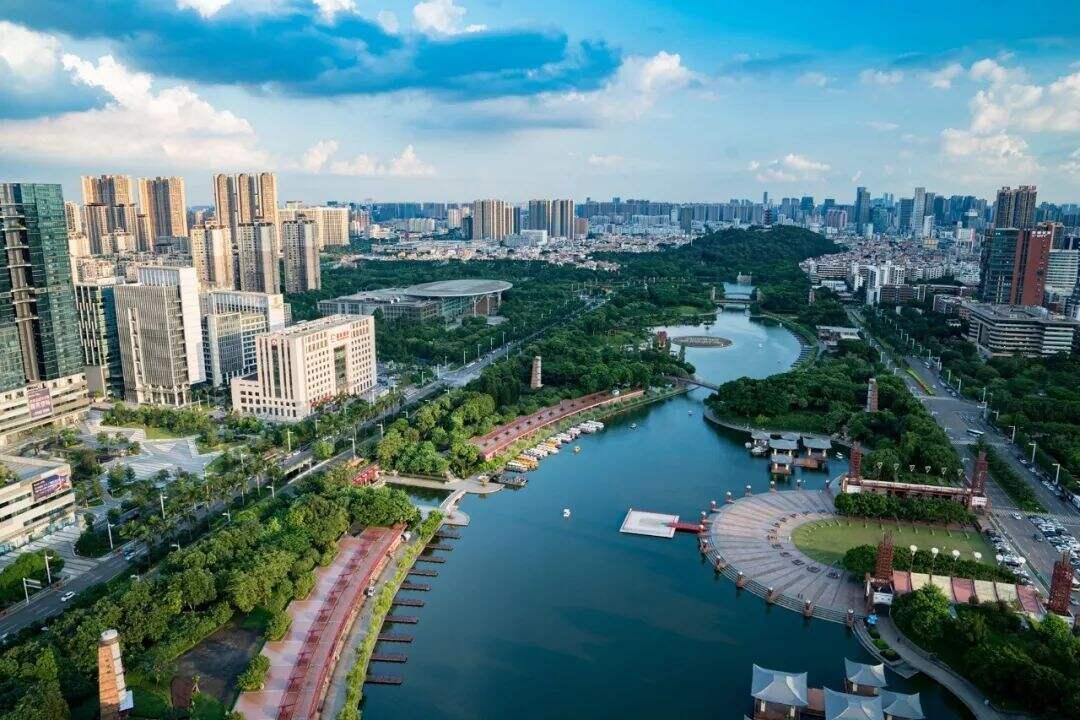 探索未来，2025新澳门正版免费资本车展望，2025新澳门资本车展望，探索未来发展趋势