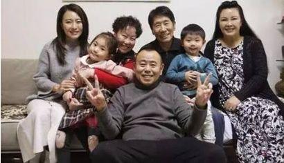 潘长江母亲个人资料，潘长江母亲的个人资料揭秘