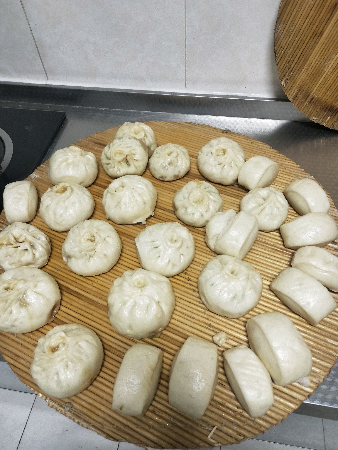 包子的做法，传统美食的细致工艺，传统美食包子的细致工艺制作指南