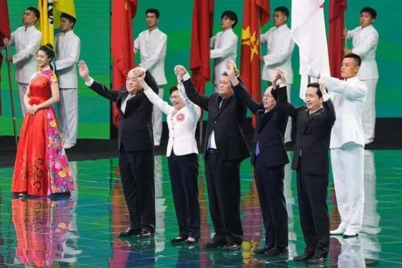 探索澳门未来，2025新澳门正版免费资本车展望，澳门未来展望，2025资本车正版免费探索之旅