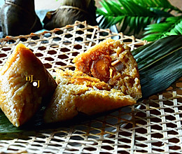 肉粽子的做法，传统美食的细致工艺，肉粽子的制作，传统美食的细致工艺详解