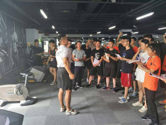 健身学院培训学校，塑造健康生活的摇篮，健身学院，塑造健康生活的摇篮培训中心