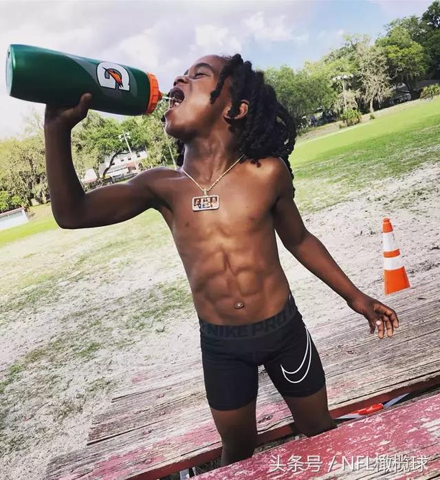 初中生练腹肌会影响长高吗？解析腹肌锻炼与生长发育的关系，初中生练腹肌会影响身高发育吗？腹肌锻炼与生长发育关系解析