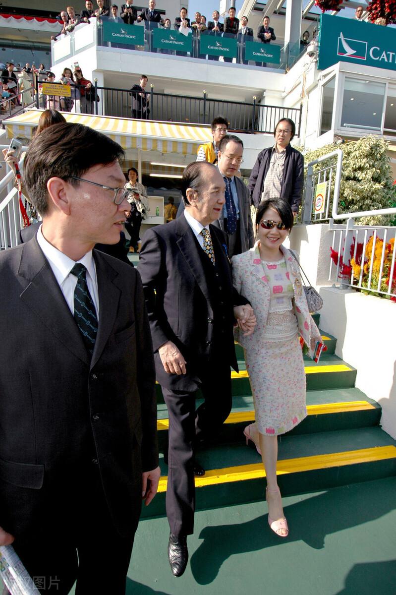 澳门天天六开彩正版探索与解析，澳门天天六开彩正版，深度探索与解析
