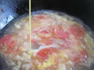 西红柿鸡蛋汤，一道家常美食的魅力与故事，西红柿鸡蛋汤，家常美食的魅力与传奇故事