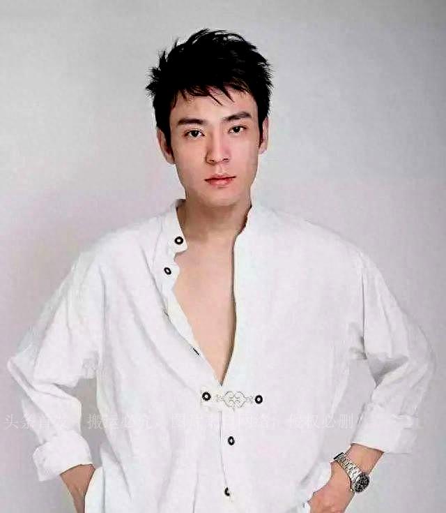 王珞丹简历，一位才华横溢的演员，王珞丹，才华横溢的演员简历