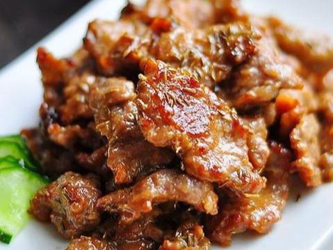 麻婆豆腐的经典做法，一道传统美食的细致呈现，麻婆豆腐经典做法，传统美食的细致呈现