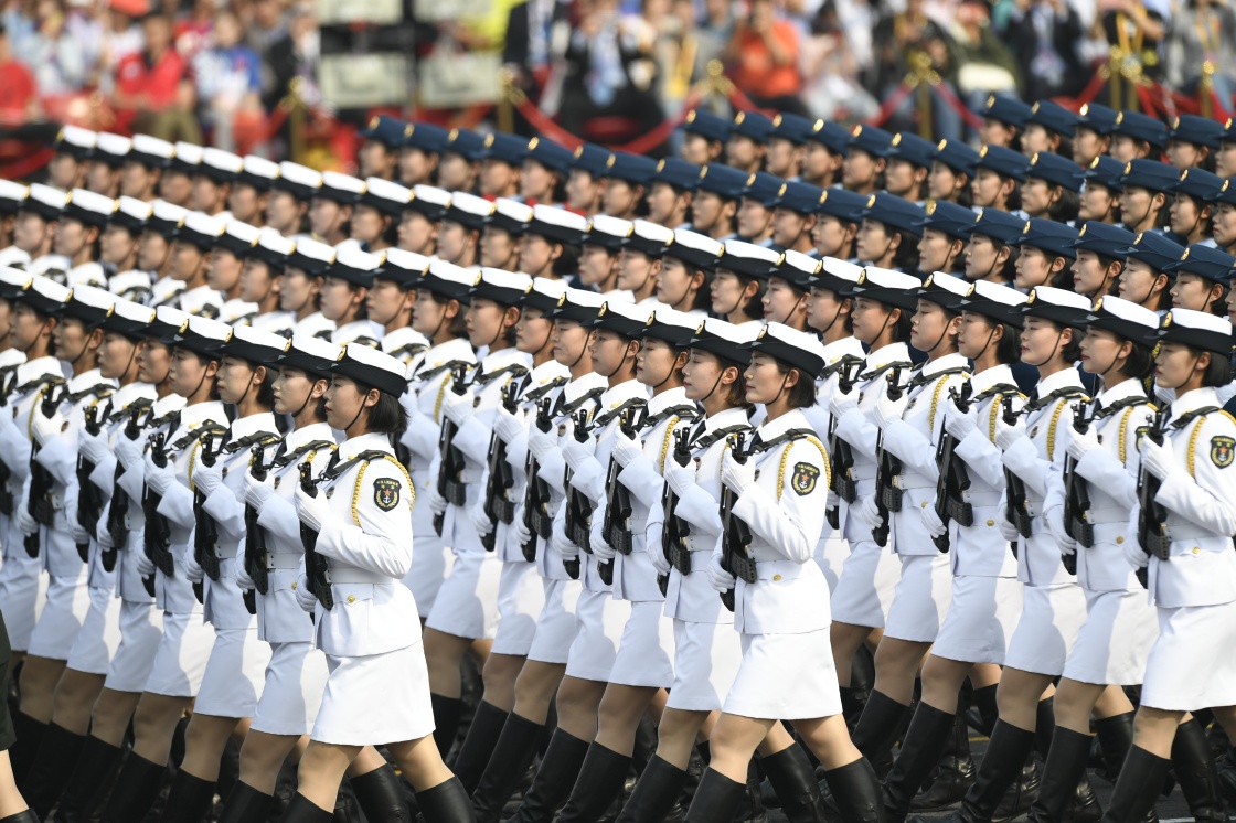 中国阅兵仪式中的女兵方队，力量与荣耀的象征，中国阅兵仪式中的女兵方队，力量与荣耀的展现