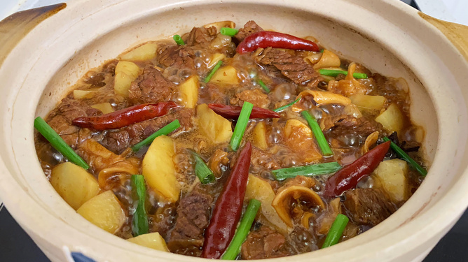怎样炖牛肉又烂又好吃——烹饪技巧大揭秘，牛肉炖煮技巧大解密，如何炖出鲜嫩多汁、口感绝佳的牛肉？