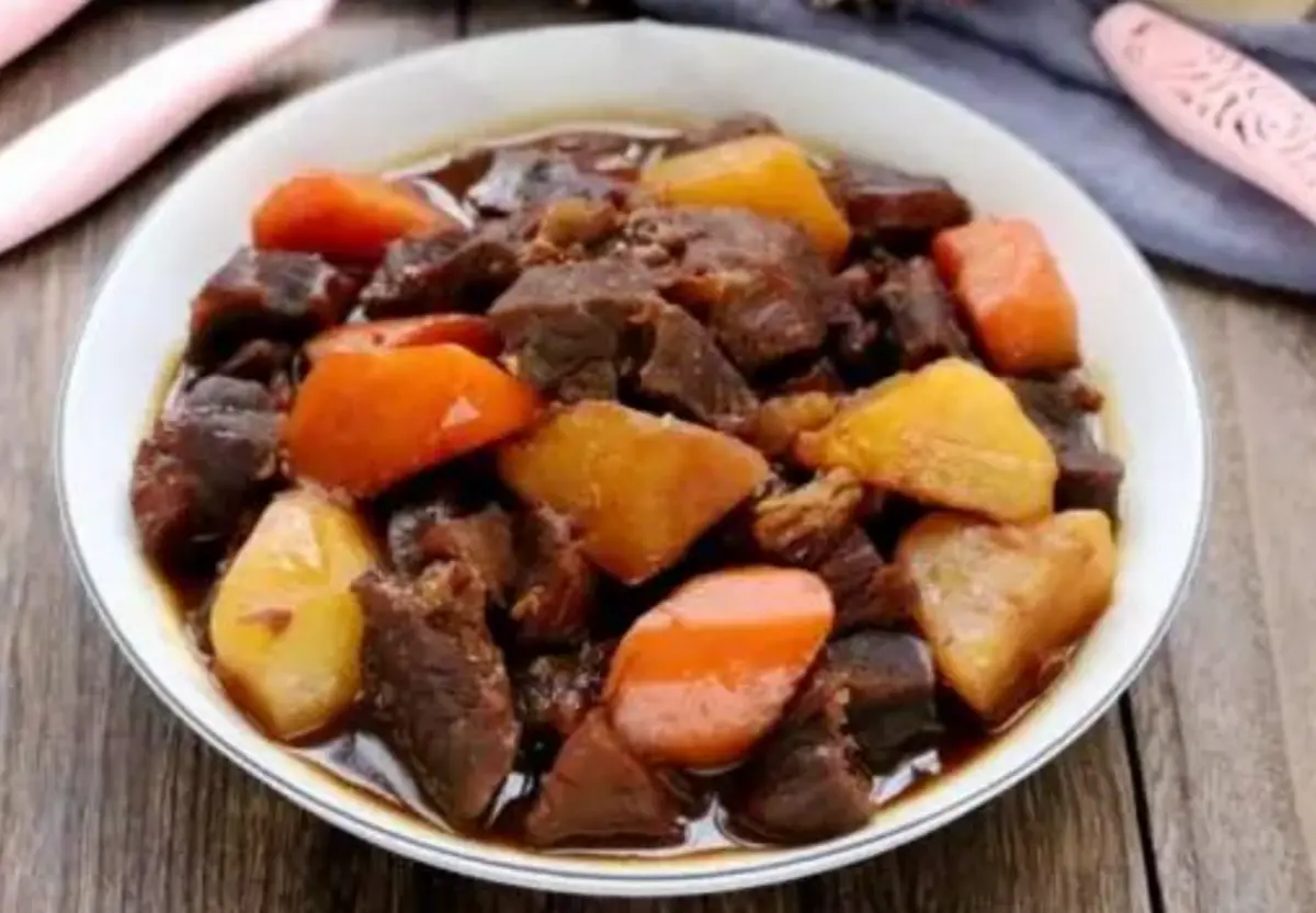 怎样炖牛肉又烂又好吃——烹饪技巧大揭秘，牛肉炖煮技巧大解密，如何炖出鲜嫩多汁、口感绝佳的牛肉？