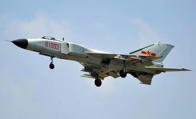 歼八总设计师，中国航空事业的杰出代表，歼八总设计师，中国航空事业的璀璨明星