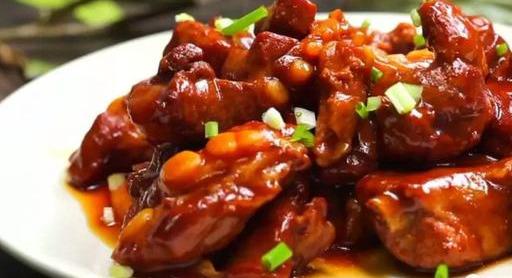 家常红烧排骨的独特魅力，烹饪步骤详解，家常红烧排骨的魅力，烹饪步骤详解