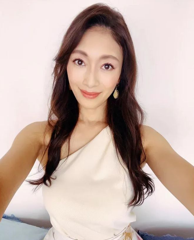 弦子个人资料简介及年龄概述，弦子个人资料简介及年龄概述，探索弦子的生平与成长历程