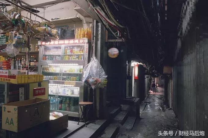 黑帮大佬与我的365天第一季，一段充满戏剧性的真实故事，黑帮大佬与我的真实故事，戏剧化的365天第一季