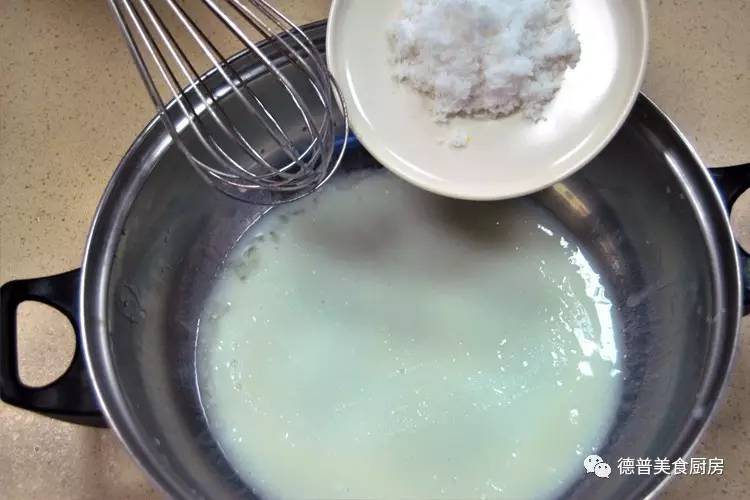 新手学做蛋糕的步骤，新手学做蛋糕的详细步骤指南