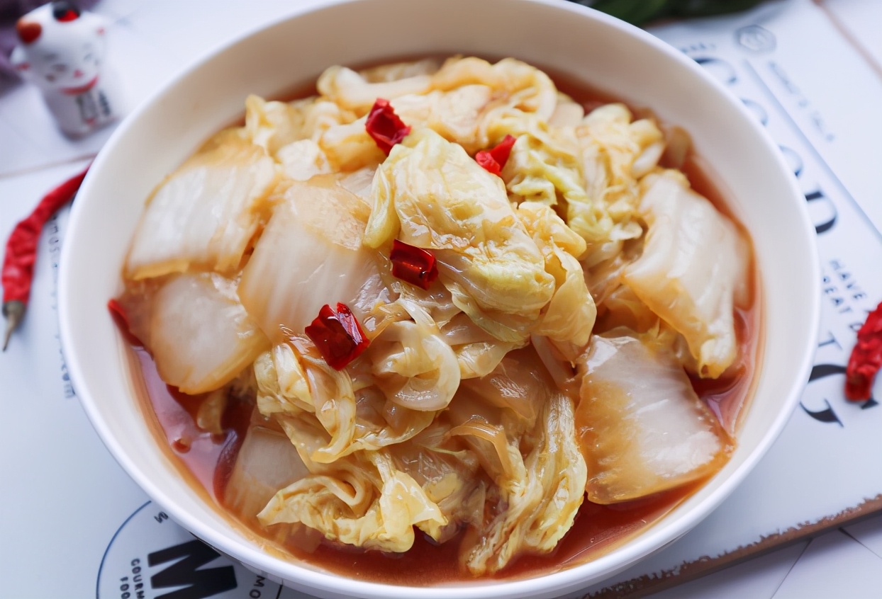 酸辣白菜的做法，一道家常美食的烹饪指南，家常酸辣白菜烹饪指南，轻松制作美味酸辣白菜的做法
