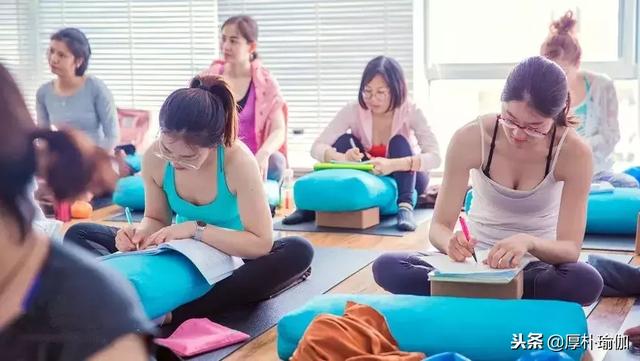 瑜伽教培课程内容，探索身心平衡的奥秘之旅，瑜伽教培课程，探索身心平衡奥秘之旅