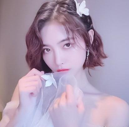 洛丽塔2，时尚与反叛的交融重生，洛丽塔2，时尚与反叛的重生交融