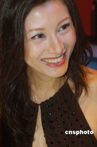 李嘉欣个人资料揭秘，美丽背后的故事，李嘉欣个人资料大揭秘，美丽背后的传奇故事