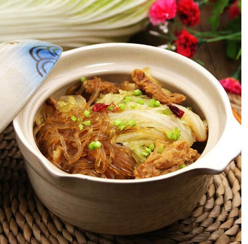 白菜炖粉条的家常做法，一道美味佳肴的烹饪指南，白菜炖粉条家常做法，美味佳肴烹饪指南