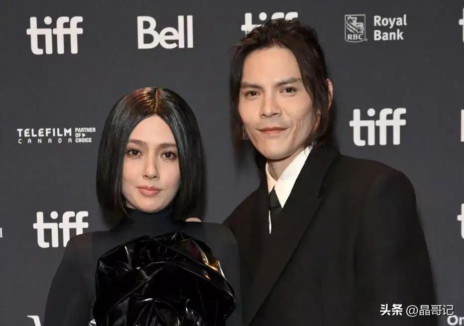 郭碧婷与老公的年龄差异，一段跨越岁月的爱情佳话，郭碧婷与年龄差异下的跨世爱情佳话