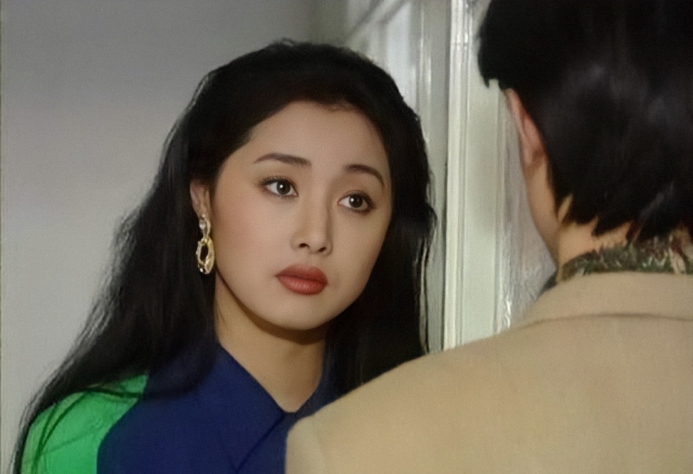 小宋佳，两次婚姻的波折与人生的韧性，小宋佳，婚姻波折展现人生韧性