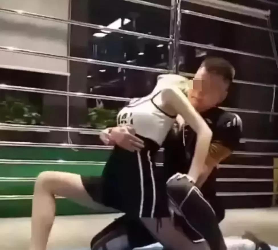 健身教练证要求，专业资质的标准与深度解读，健身教练证要求及专业资质标准深度解读