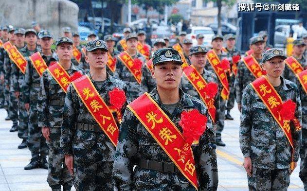 初中毕业可以当兵吗？——探讨青年入伍条件与未来发展，初中毕业能否当兵？青年入伍条件与未来发展探讨