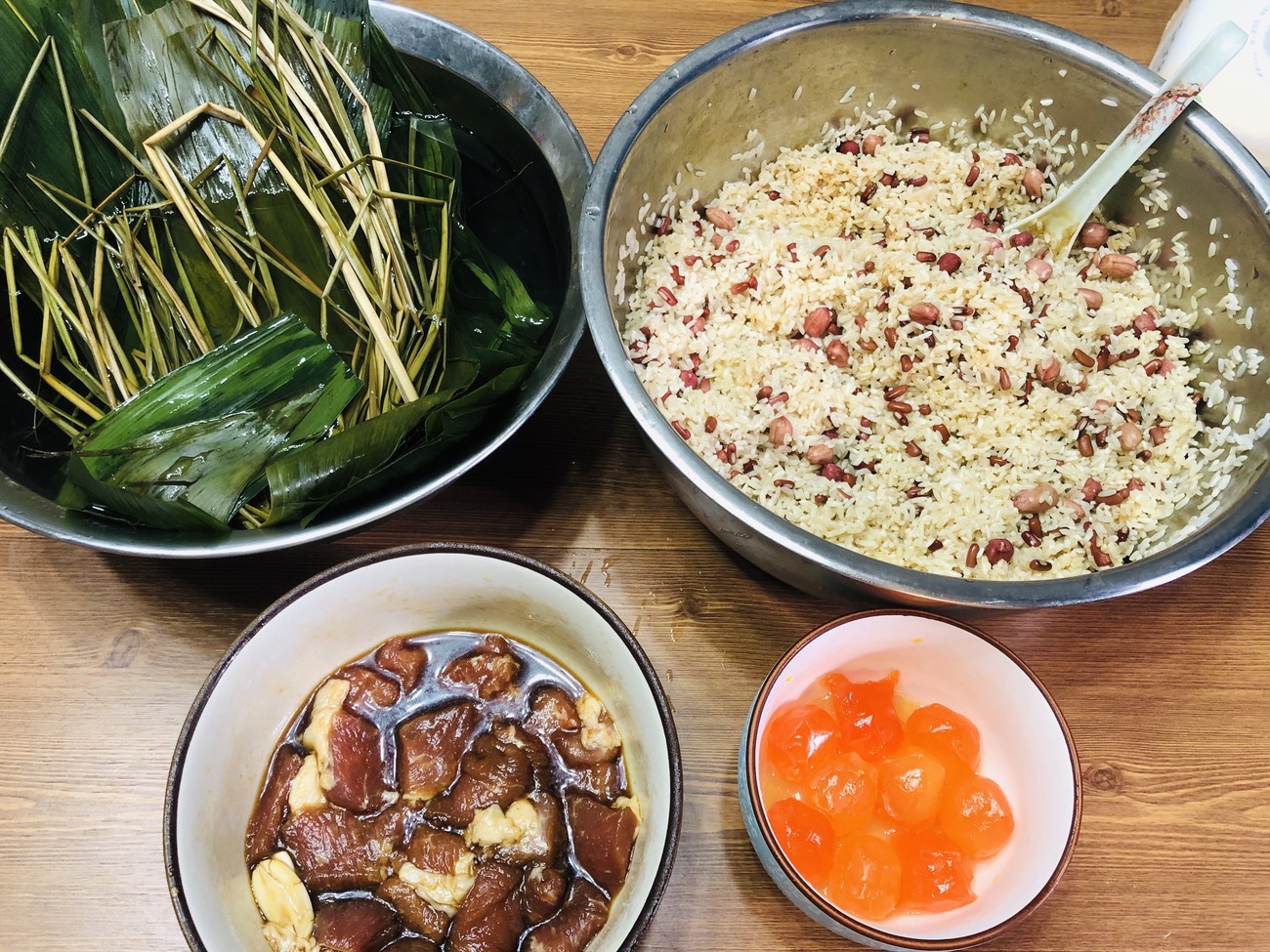 肉粽子的做法与独特配料，传统美味的传承与演绎，肉粽制作，传统美味与独特配料的演绎与传承