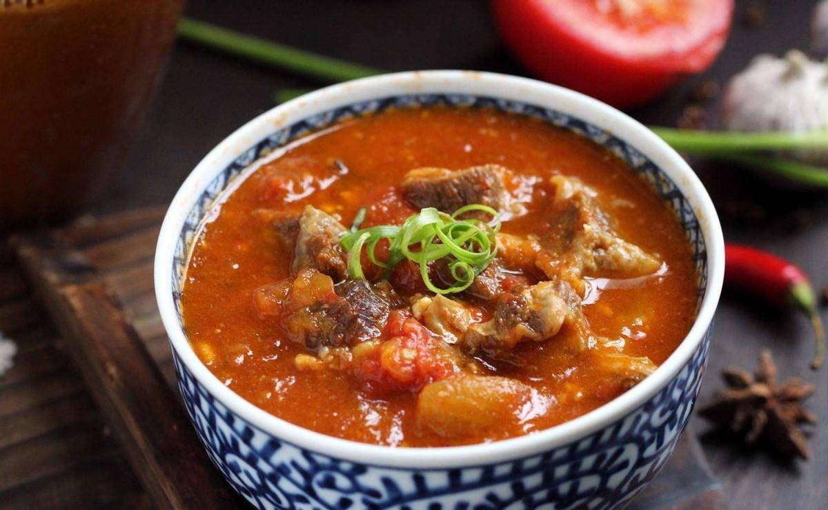 西红柿炖牛肉的家常做法，家常西红柿炖牛肉做法指南