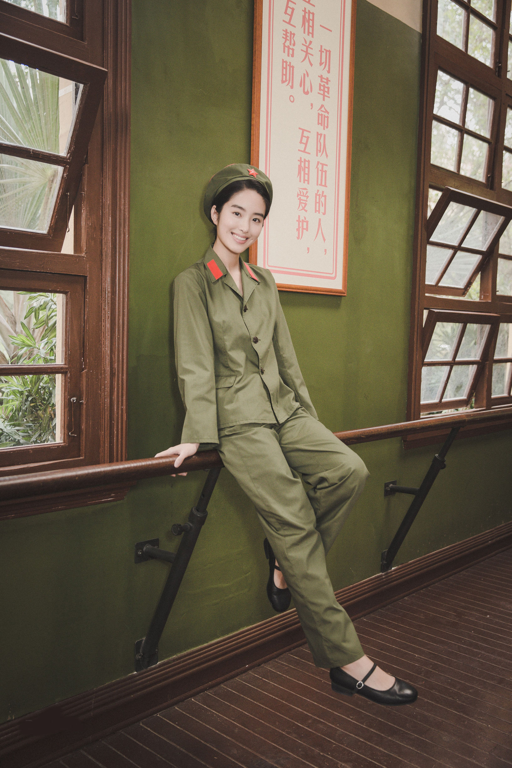 芳华演员表女主角——角色深度解析与演员表现评价，芳华女主角深度解析与演员表现评价