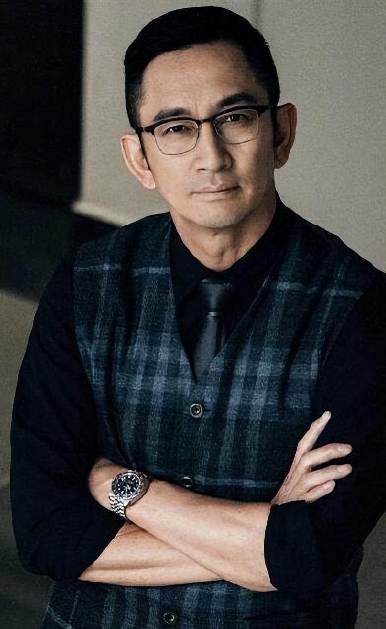 吴启华个人简介，吴启华，演艺生涯与个人简介