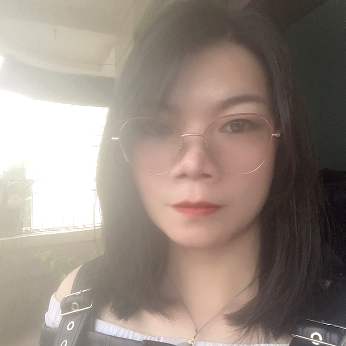 南宁女士征婚，寻找生命中的另一半，南宁女士寻找真爱，征婚启事启幕生命伴侣之旅