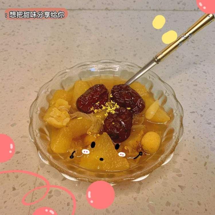 雪梨之韵，冰糖雪梨的功效与作用，雪梨之韵，揭秘冰糖雪梨的健康功效与作用