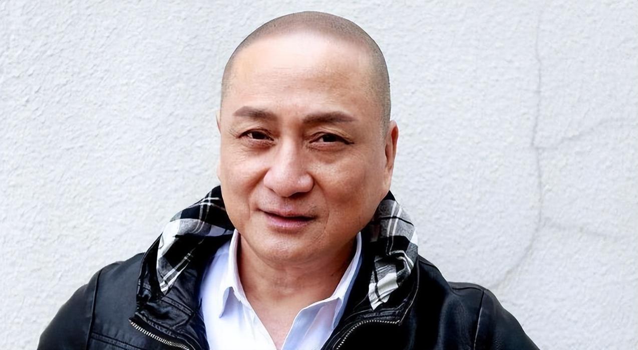 汤镇业，演员的魅力与传奇人生，汤镇业，演员魅力与传奇人生的绽放