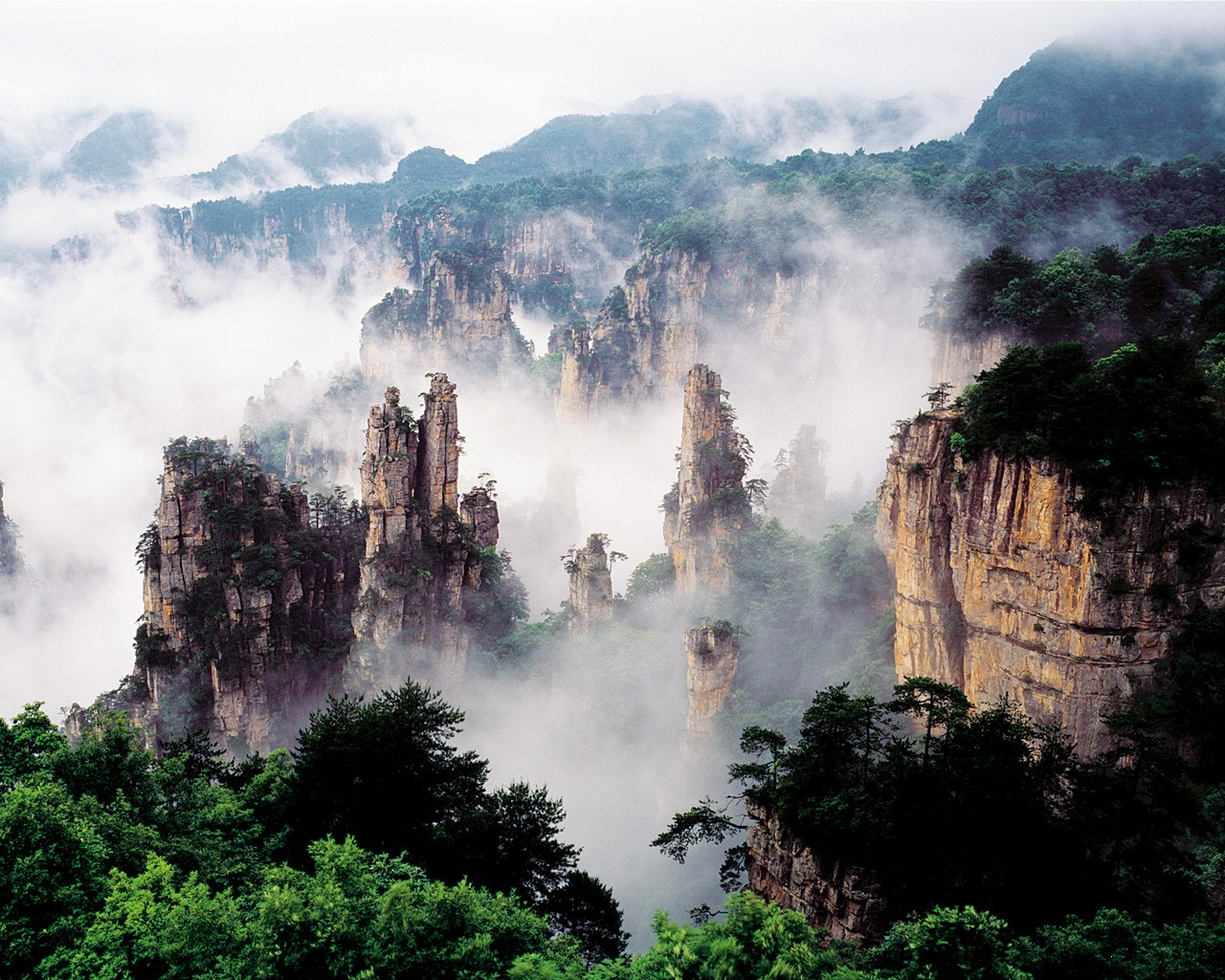 适合自驾游的绝美景点开云（中国），绝美自驾游景点开云（中国），不容错过的自驾之旅