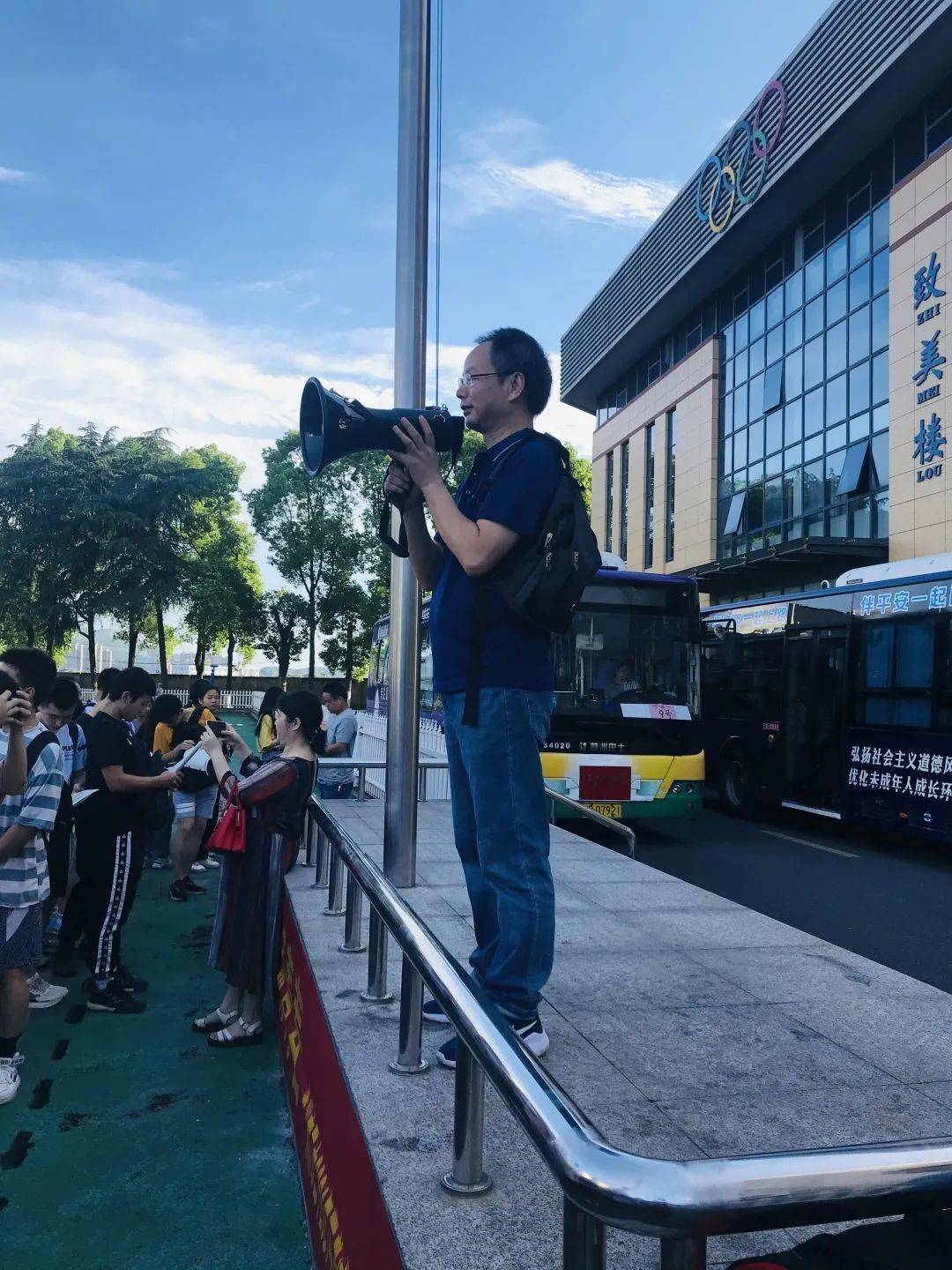 澳门一肖三码必中特，探索命运之轮的神秘面纱，澳门一肖三码命运之轮揭秘，探索必中特神秘面纱