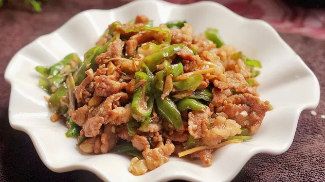 辣椒炒肉丝，烹饪美味秘诀，如何炒出鲜嫩口感，辣椒炒肉丝，烹饪美味秘诀揭秘，轻松炒出鲜嫩口感