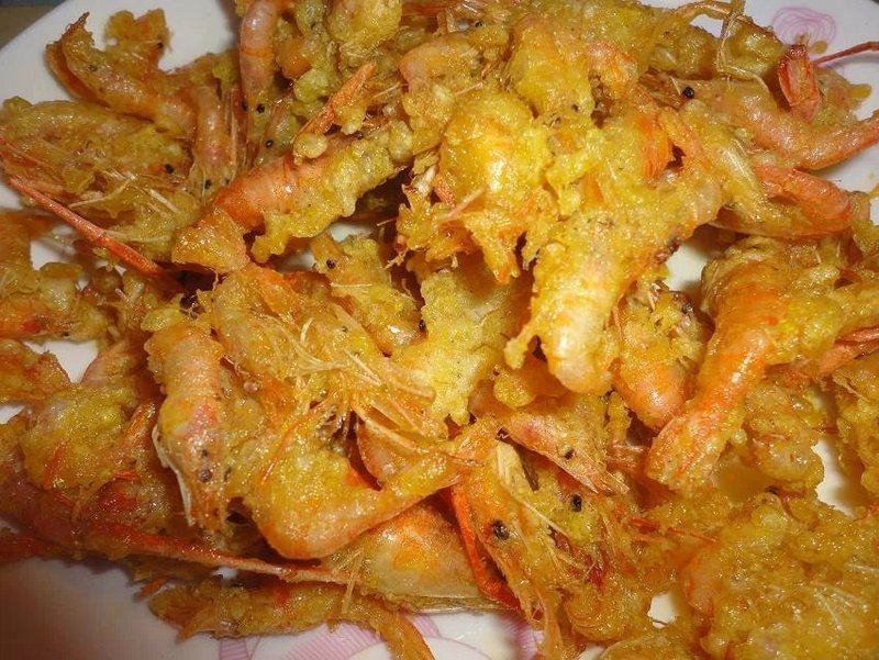 家常炸小虾的独特魅力，简单炸制，美味无穷，家常炸小虾，简单制作，美味无穷的魅力