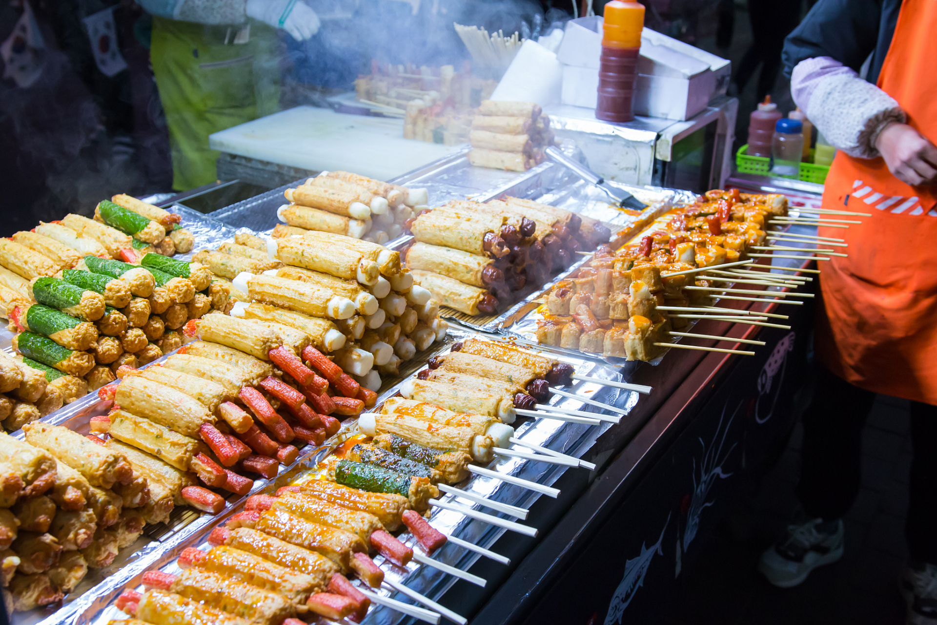 现在最火爆的小吃，探寻流行美食的魅力，探寻当下最火爆小吃的魅力，流行美食的饕餮之旅