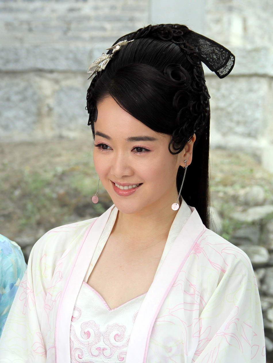 左小青主演的全部电视剧，演技之路的璀璨篇章，左小青主演电视剧全集，演技之路的辉煌篇章