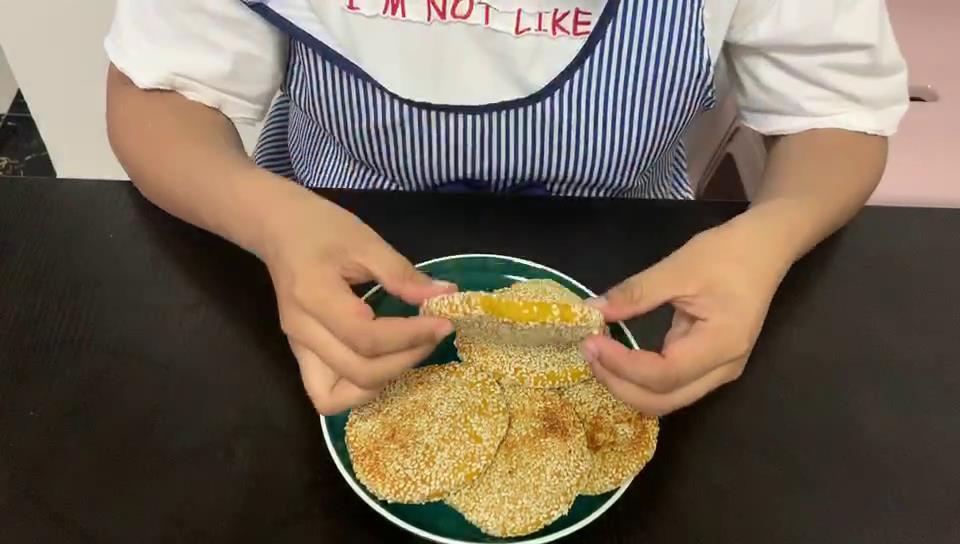 如何制作美味南瓜饼——一道家常美食的做法，家常美味南瓜饼制作指南