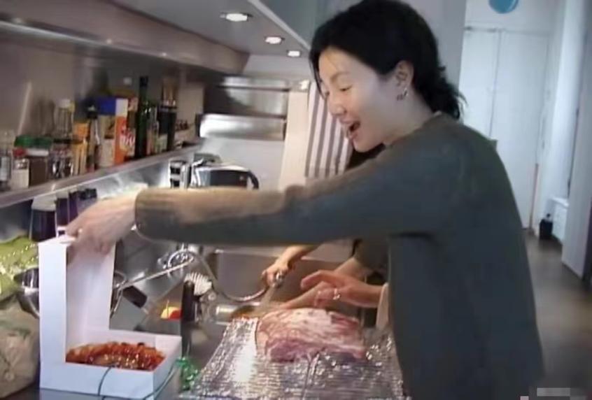 久违的张曼玉，时光中的优雅与传奇，久违的张曼玉，时光雕琢的优雅传奇