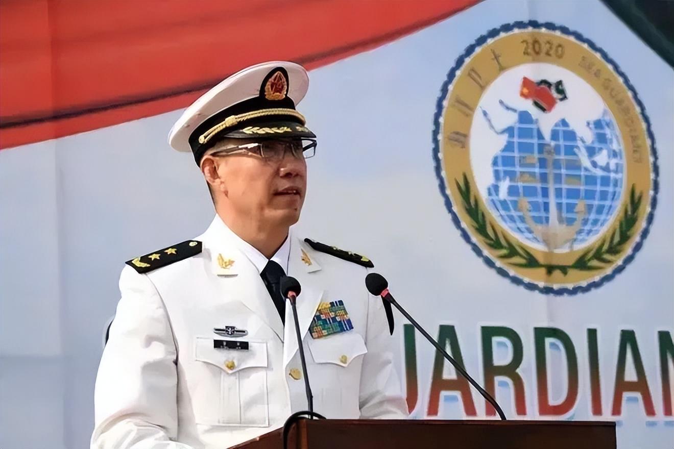 国防部部长李福军的简历概览，国防部部长李福军简历概览，职业生涯与成就一览